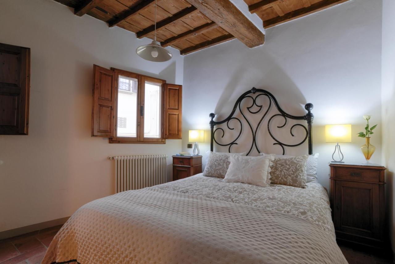 Apartment Lacosta Near Ponte Vecchio Florence Luaran gambar