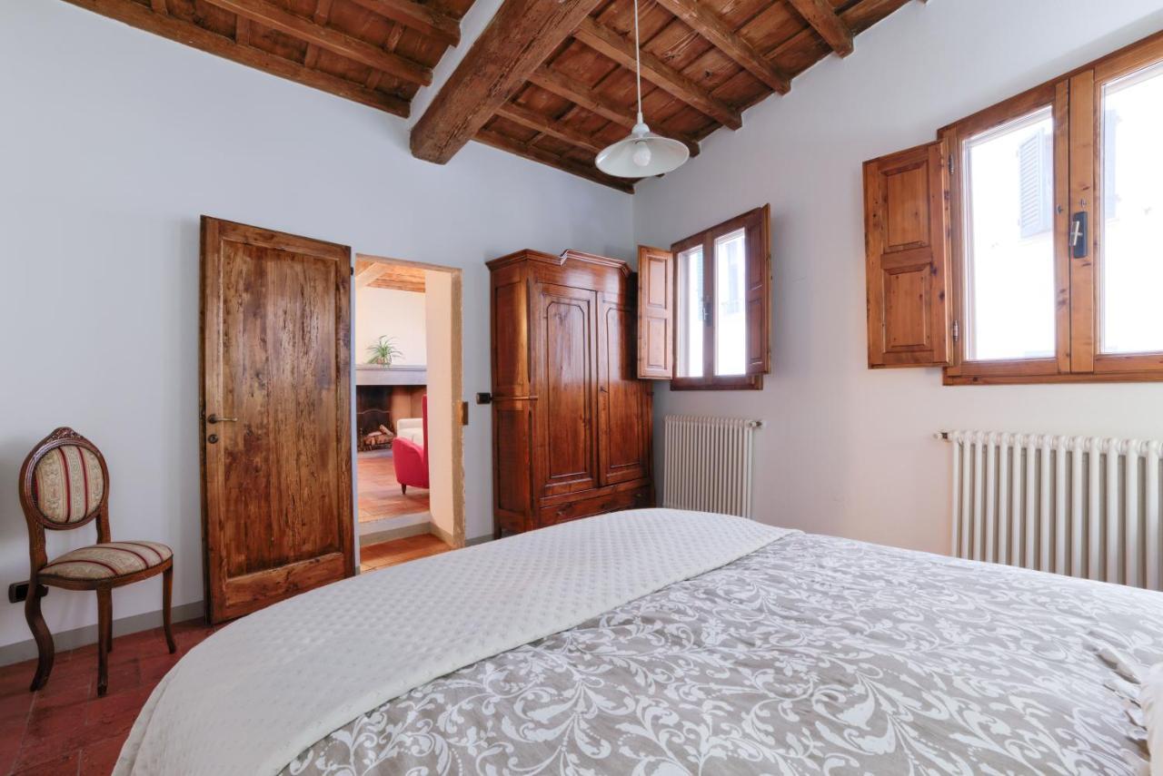 Apartment Lacosta Near Ponte Vecchio Florence Luaran gambar